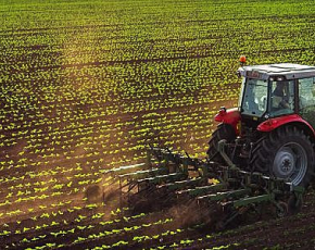 Conheça 6 vantagens ao locar máquinas de agricultura
