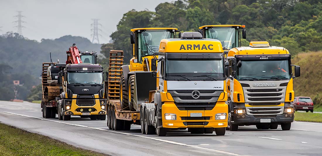 Locação de equipamentos pesados e plataformas elevatórias