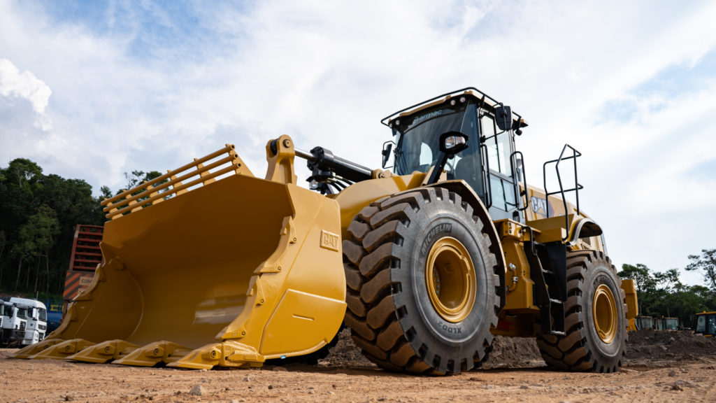 pa carregadeira caterpillar